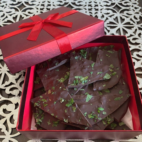 Holiday Gifting Idea: Mint Chocolate Bark